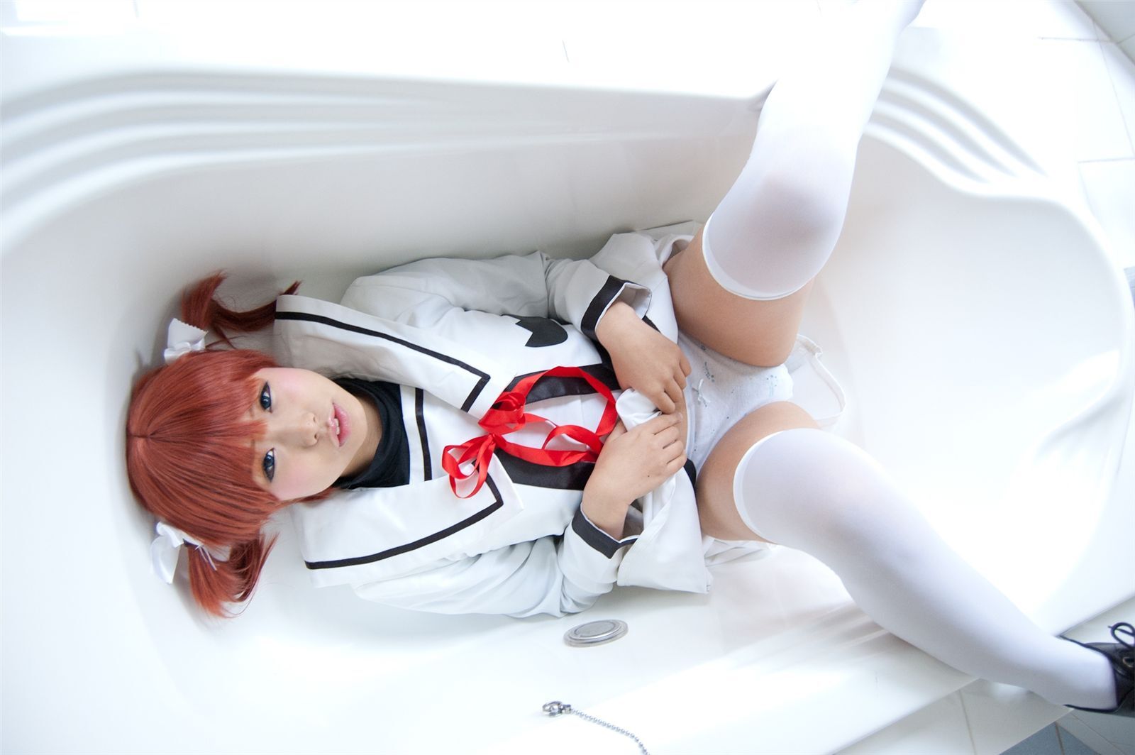 [Cosplay]  Hot Maho Shojo Lyrical Nanoha 1